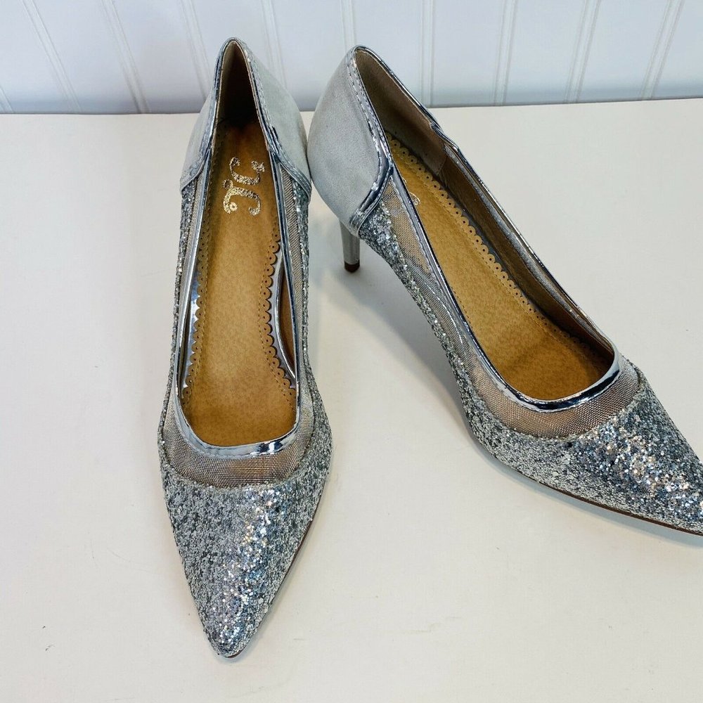 TG Shoes Size 9 Silver Sparkly Pumps NEW Pointed